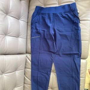 Women navy color med scrubs pants. New. Size L